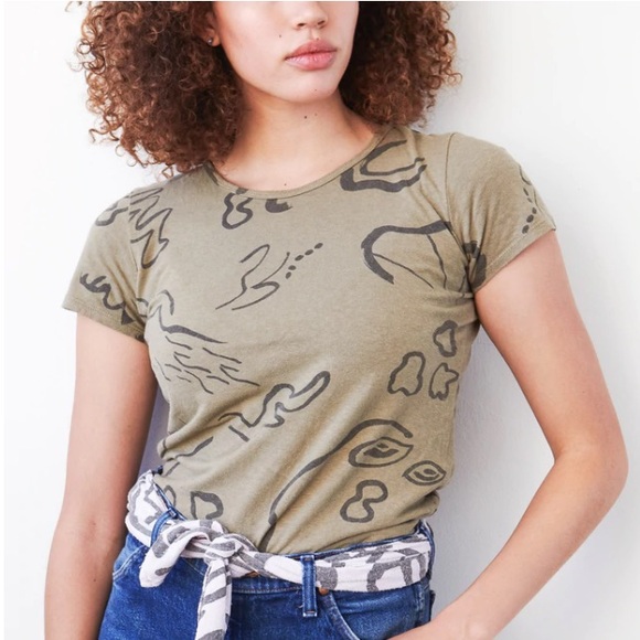 Jenny Pennywood Moth Pattern Tee Shirt Muted Olive Green size 2 Linen Cotton - Picture 10 of 10
